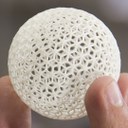 Starterbild zu fb1: 3d gedruckte Kugel in Netzstruktur